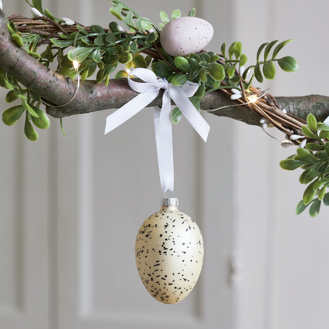 Lighting Up Your Easter Table